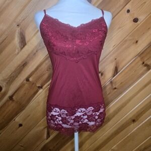 Y2K Studio‎ Y Lace Trim Red Camisole Small Stretch Adjustable Spaghetti Straps
